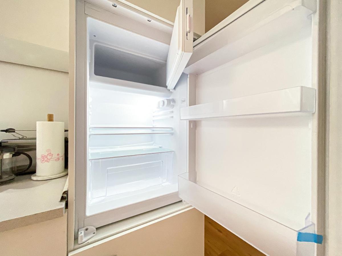 Apartment Freundliche Mit Regendusche, Kueche, Waschmaschine&trockner, Tv, Wlan *