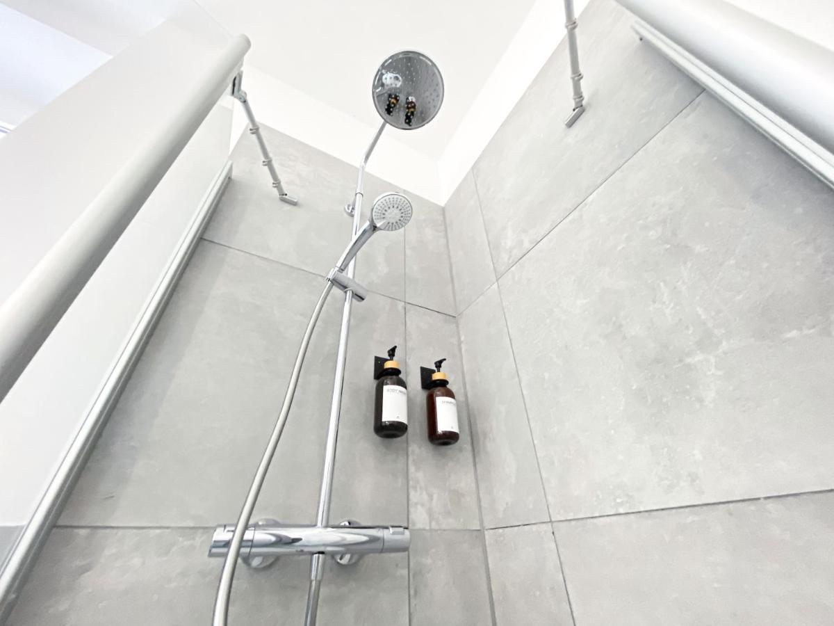 Freundliche Mit Regendusche, Kueche, Waschmaschine&trockner, Tv, Wlan *